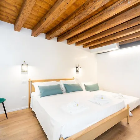 Palazzina Schiavoni By Sarlux * Venedig