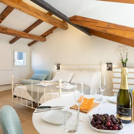 Palazzina Schiavoni By Sarlux *