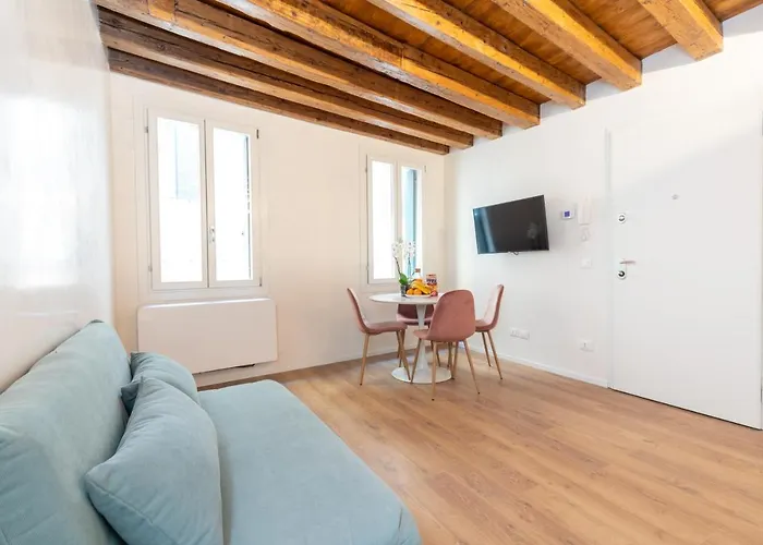 Palazzina Schiavoni By Sarlux شقة *