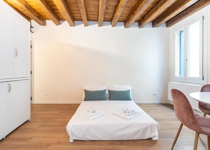 Palazzina Schiavoni By Sarlux *