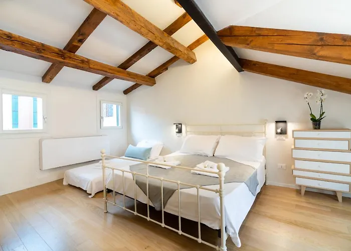 شقة Palazzina Schiavoni By Sarlux