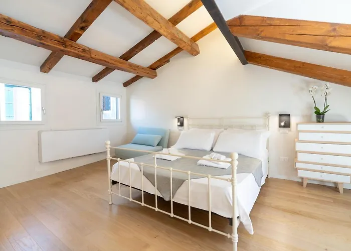 شقة Palazzina Schiavoni By Sarlux