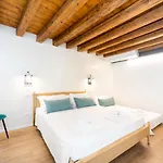 Palazzina Schiavoni By Sarlux * Velence