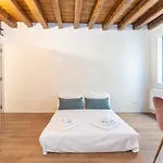Palazzina Schiavoni By Sarlux *