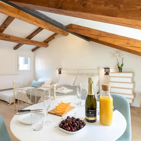 Palazzina Schiavoni Apartment *